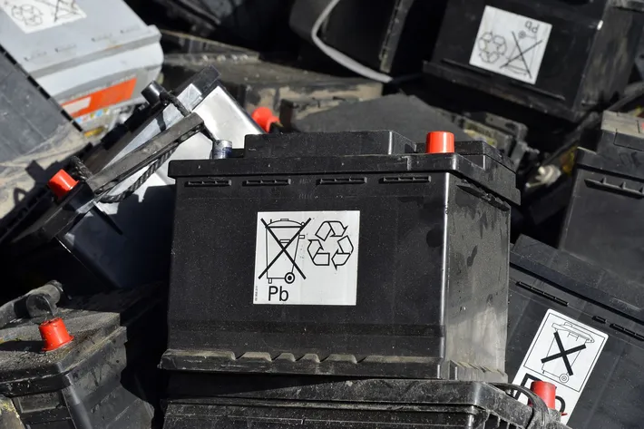 Recyclage Batterie 705w